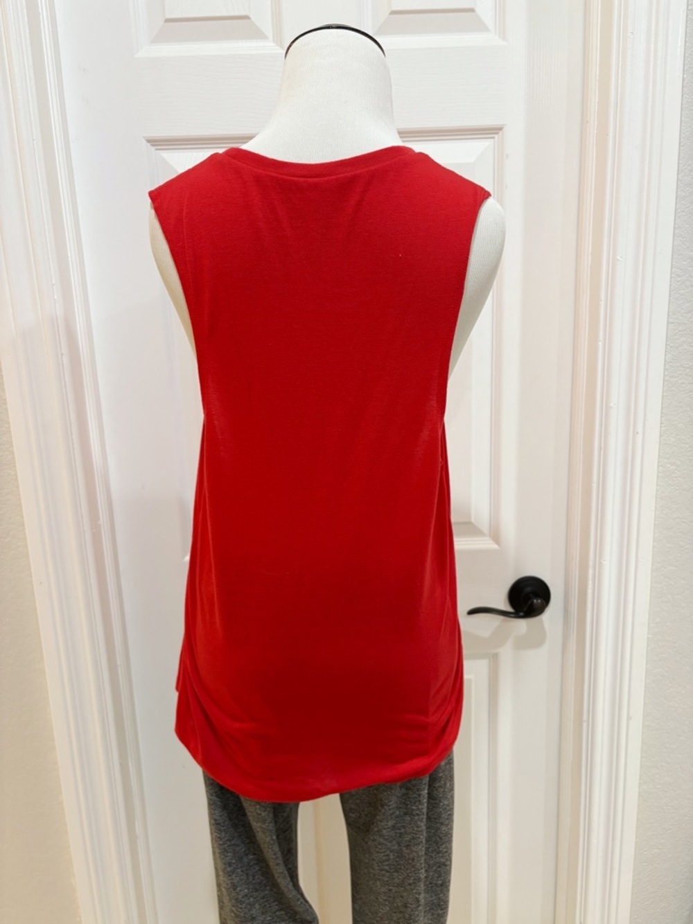Pure Barre Classic Red LOVE Tank Top Size Large - Picture 3 of 5